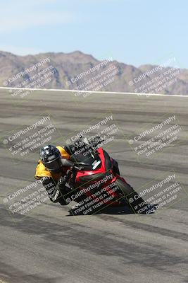 media/May-10-2025-Race Pace (Sat) [[db32fef2da]]/Vested/4-Bowl Set 2 (910am)/